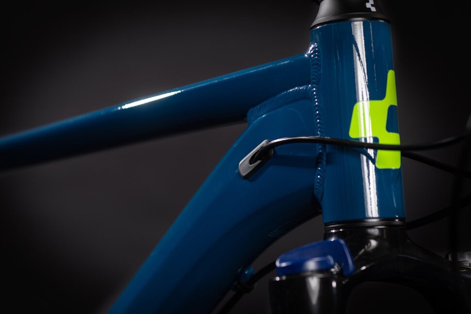 cube aim race 29 blueberry lime 2021