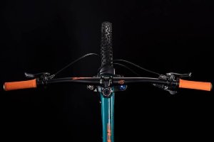 Велосипед cube hanzz 190 race 27.5 pinetree \ orange (2019)