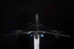 Велосипед cube stereo 140 hpc race 27.5 grey \ white (2019)