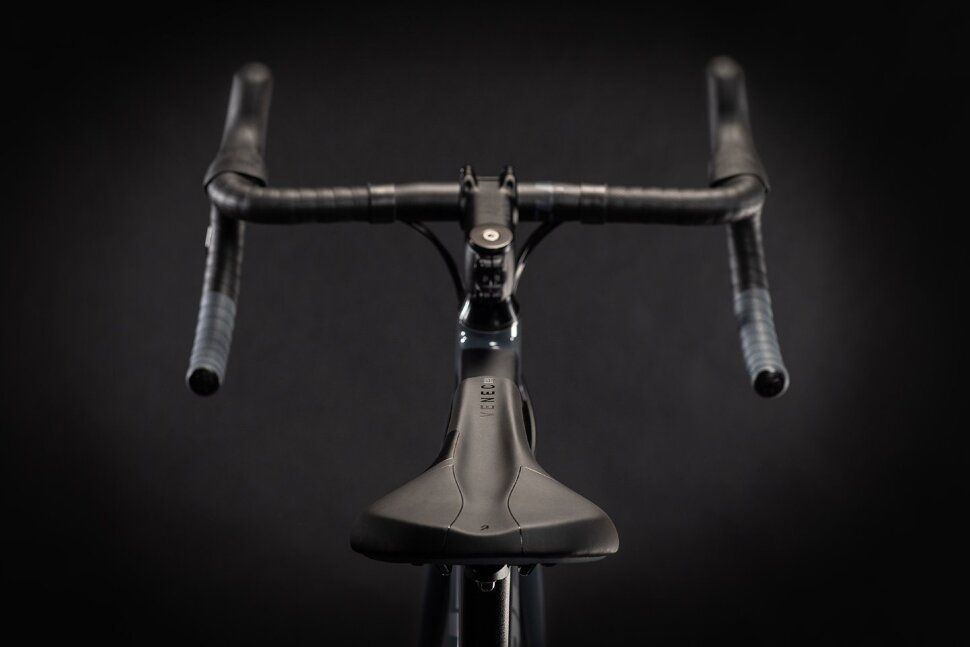 Cube attain sl road bike sale 2021