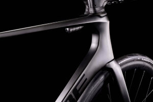 Велосипед Cube Agree C:62 Race carbon´n´black (2022)