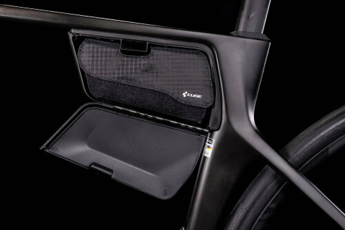 Велосипед Cube Agree C:62 Race carbon´n´black (2022)