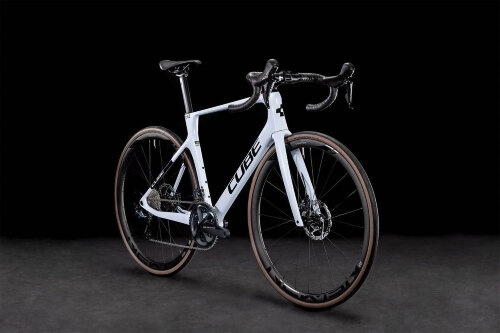 Велосипед Cube Agree C:62 flashwhite´n´carbon (2022)