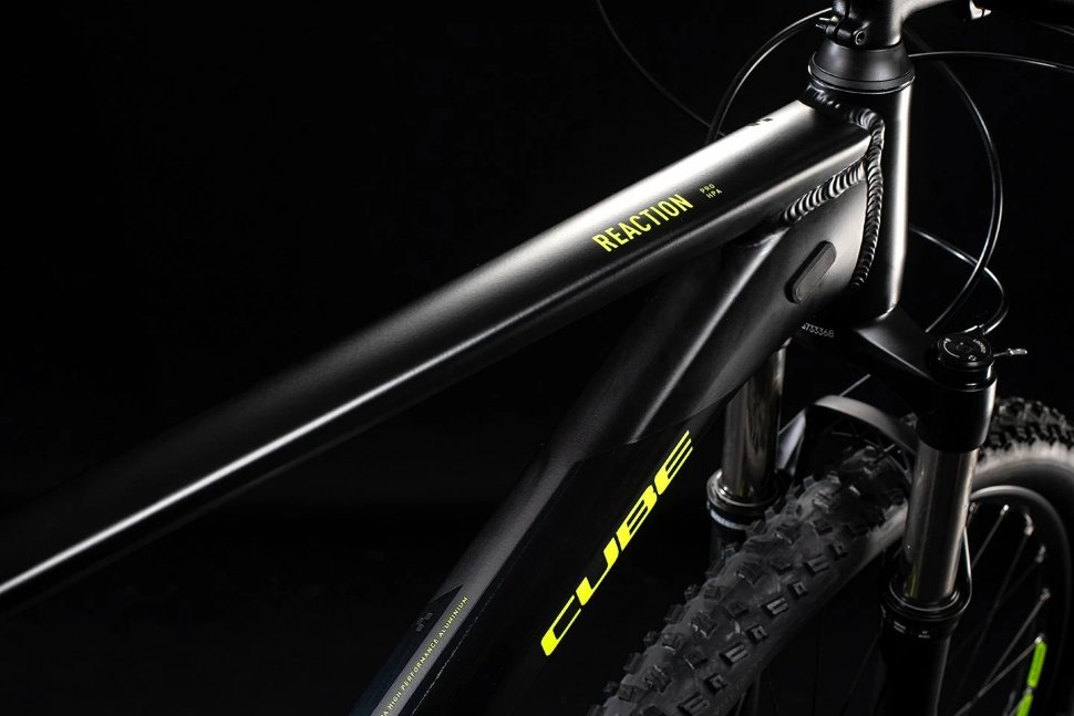 Cube Reaction Pro 29 Black Flashyellow 2020